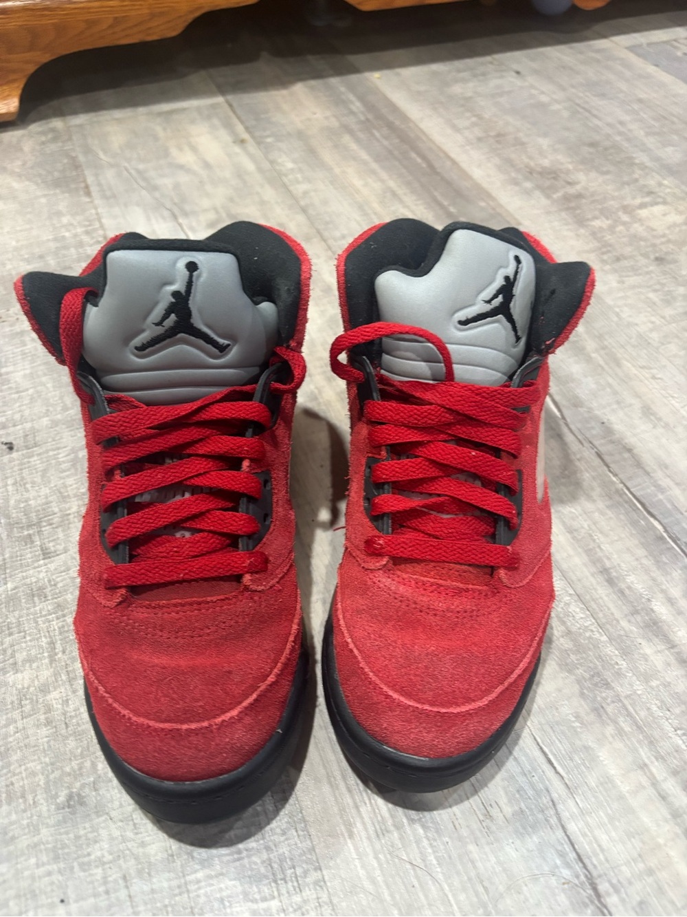 Jordan 5 Raging Bull, Size 5.5Y/7W - Picture 2 of 6